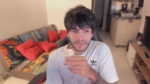 Snapshot of justin_stark1 chatting on 10-23-25, 10:08 Diego online show from 10-23-25, 10:08