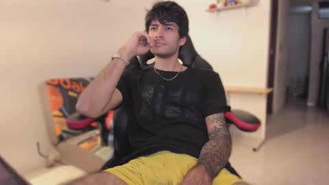 Snapshot of justin_stark1 chatting on 10-29-25, 10:22 Diego online show from 10-29-25, 10:22