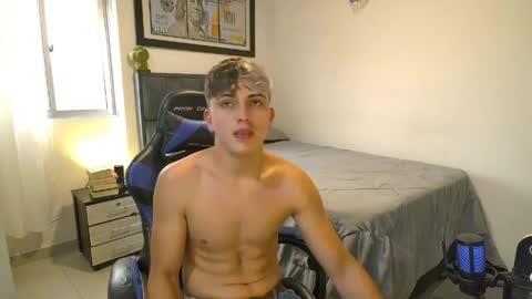 Snapshot of justin_trevor chatting on 05-01-26, 06:01 Justin trevor online show from 05-01-26, 06:01