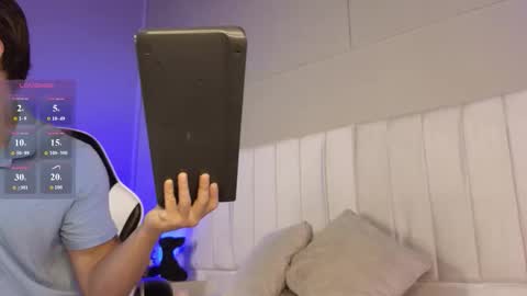 Justin  online show from 01-11-26, 03:22