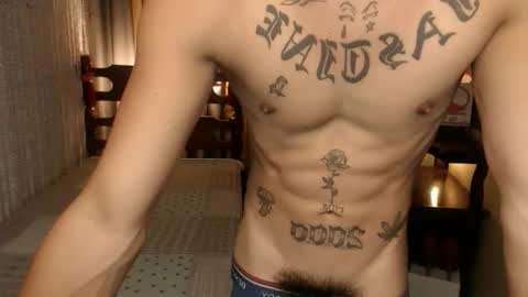 Snapshot of justine_hunk chatting on 11-18-25, 06:07 justine_hunk online show from 11-18-25, 06:07