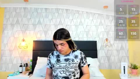 Snapshot of justineperry chatting on 11-10-25, 02:54 Justine online show from 11-10-25, 02:54