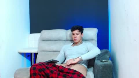 justinfuller_31 online show from 04-10-26, 08:57