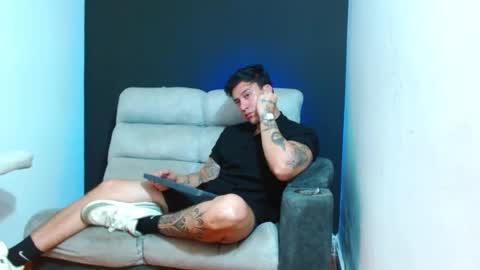 justinfuller_31 online show from 07-10-26, 05:34