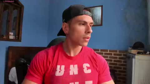 Snapshot of justinkart chatting on 11-05-25, 05:35 justinkart online show from 11-05-25, 05:35