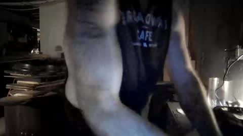 justinmoore1987 online show from 12-18-25, 06:19