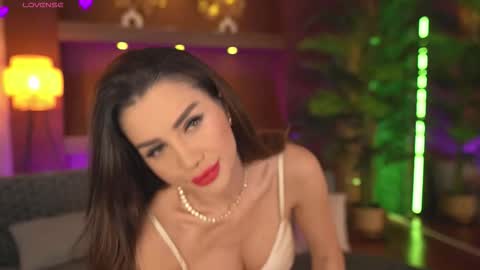 Snapshot of justinnejade chatting on 02-06-26, 05:45 Justy online show from 02-06-26, 05:45