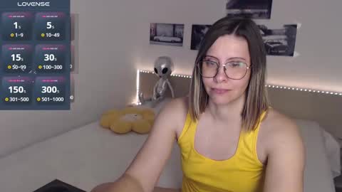 Julie online show from 01-04-25, 05:27