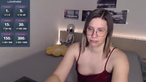 Julie online show from 01-18-25, 05:20