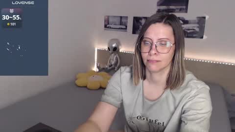 Julie online show from 01-26-25, 05:45