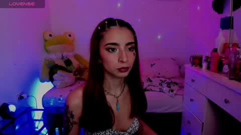 Mia online show from 01-07-25, 09:07