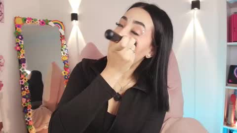 Emy online show from 03-27-26, 03:34