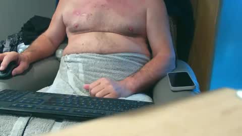 Snapshot of justpleased2behere chatting on 10-11-25, 10:03 here to Have Fun online show from 10-11-25, 10:03