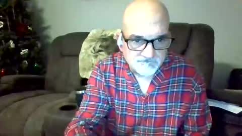 Snapshot of justredneck chatting on 12-12-24, 08:03 justredneck online show from 12-12-24, 08:03