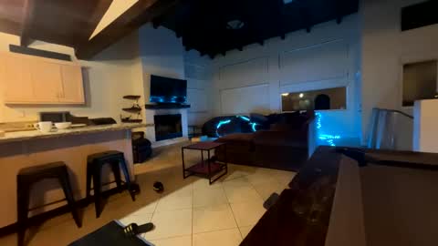 juuneet online show from 03-19-26, 04:38