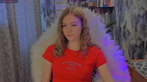 Snapshot of juxxxsybunx chatting on 10-08-25, 02:53 Juxsy online show from 10-08-25, 02:53