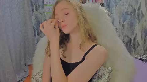 Snapshot of juxxxsybunx chatting on 11-03-25, 08:26 Juxsy online show from 11-03-25, 08:26