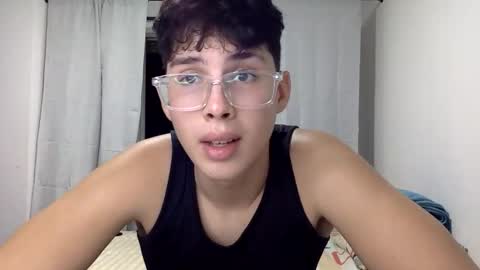 Snapshot of jxbiggy chatting on 12-23-25, 01:03 jxbiggy online show from 12-23-25, 01:03