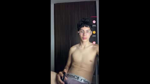 Snapshot of jxbiggy chatting on 03-09-26, 11:53 jxbiggy online show from 03-09-26, 11:53