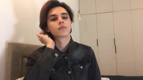 Snapshot of k0sta_32 chatting on 12-29-24, 05:53  k0sta online show from 12-29-24, 05:53