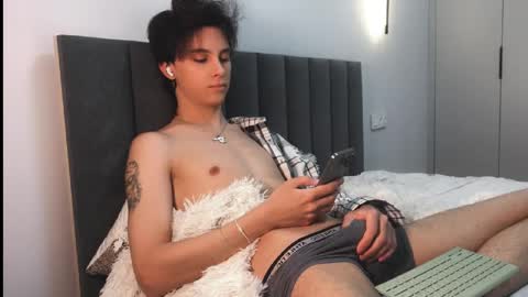 Snapshot of k0sta_32 chatting on 02-10-25, 05:30  k0sta online show from 02-10-25, 05:30