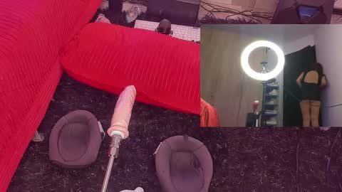 Snapshot of k4rolin chatting on 02-23-25, 12:30  Karolin  online show from 02-23-25, 12:30