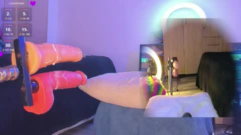 Snapshot of k4rolin chatting on 09-23-25, 02:03  Karolin  online show from 09-23-25, 02:03