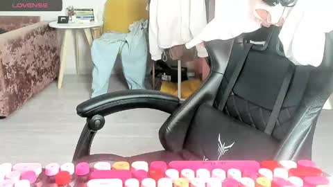 Snapshot of k_and_alice chatting on 04-19-26, 04:34 Alice online show from 04-19-26, 04:34