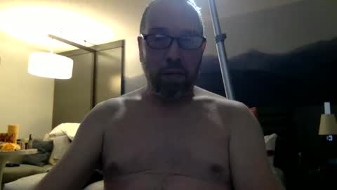 Snapshot of kab7310 chatting on 12-18-25, 03:01 kab7310 online show from 12-18-25, 03:01