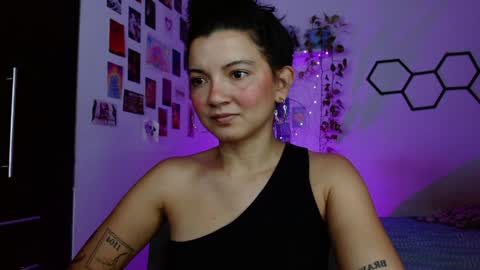 Snapshot of kablue_ chatting on 01-19-25, 05:48 IG kablue 1 online show from 01-19-25, 05:48