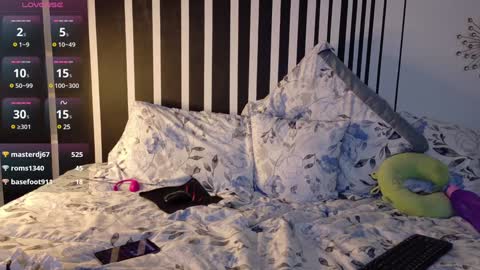 Snapshot of kad_kad chatting on 01-17-25, 12:42 Kanela online show from 01-17-25, 12:42