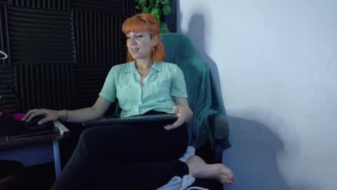 Snapshot of kad_kad chatting on 02-27-25, 09:47 Kanela online show from 02-27-25, 09:47