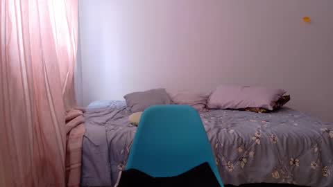 Snapshot of kad_kad chatting on 10-02-25, 03:52 Kanela online show from 10-02-25, 03:52