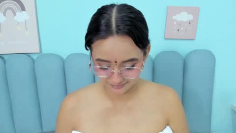 Snapshot of kae_styles chatting on 01-05-25, 09:25 Kyelie online show from 01-05-25, 09:25