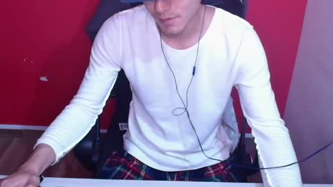 kael_art_d online show from 10-23-25, 12:32