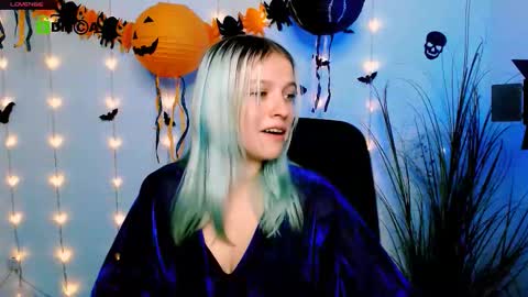 kaela_spell_ online show from 10-28-25, 08:00