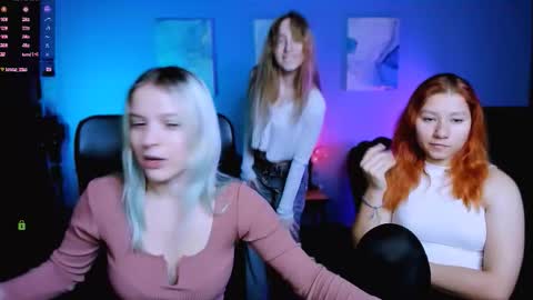 kaela_spell_ online show from 11-21-25, 09:52