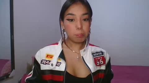 KAHELIINDEPENDENT MODEL online show from 01-15-25, 01:34