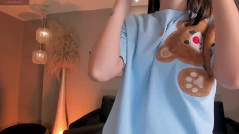 Kaia Ferreira online show from 11-17-25, 12:11