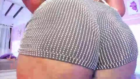 Snapshot of kaiavalentinee chatting on 03-01-25, 08:23 Kai online show from 03-01-25, 08:23