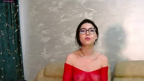 Kaila Lewis online show from 04-15-26, 07:58