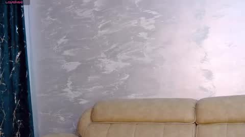 Kaila Lewis online show from 05-12-26, 05:32