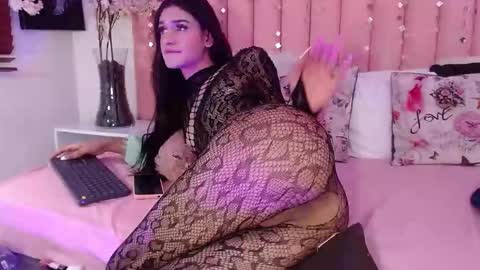 Snapshot of kailye_jones chatting on 01-30-25, 05:30 kailye Jones online show from 01-30-25, 05:30