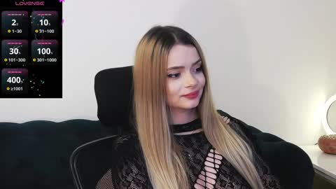 Snapshot of kailyn_moen01 chatting on 12-15-24, 08:04 Kailyn online show from 12-15-24, 08:04