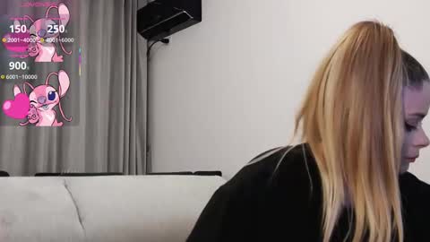 Snapshot of kailyn_moen01 chatting on 03-02-25, 11:53 Kailyn online show from 03-02-25, 11:53