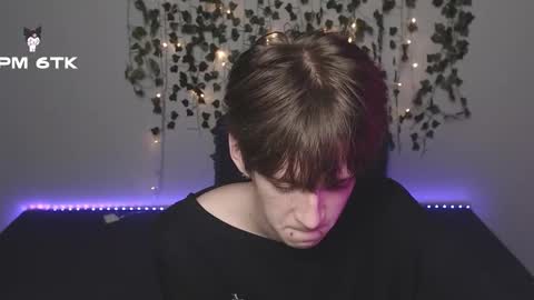 slutkai online show from 10-24-25, 09:00