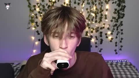 slutkai online show from 11-11-25, 11:27