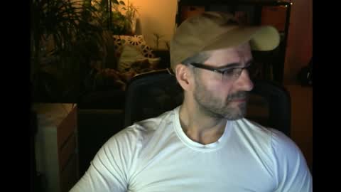 Snapshot of kakarotogordo chatting on 11-17-25, 03:01 kakarotogordo online show from 11-17-25, 03:01