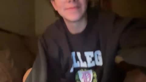 Snapshot of kaldashxl chatting on 11-11-25, 02:44 kaldashxl online show from 11-11-25, 02:44