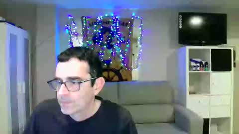 Snapshot of kalem48 chatting on 12-12-24, 12:38 MusicMen49 online show from 12-12-24, 12:38